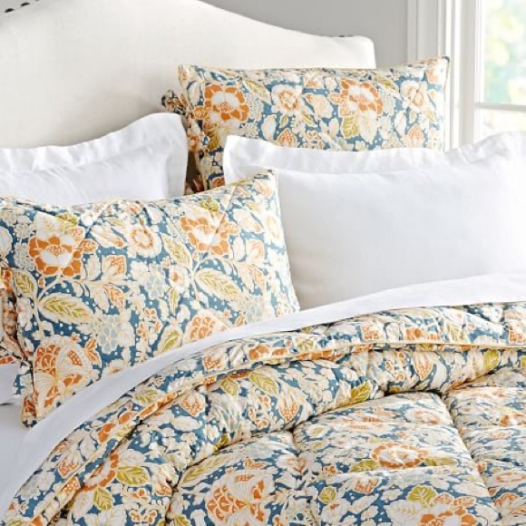 Pottery Barn Maggie Floral Batted Side Tie Standard Shams - Set of two - Picture 12 of 16